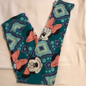 OS DISNEY LULAROE LEGGINGS